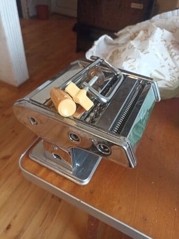 морозильная камера для мороженого бу: Xəmir ərişdə kəsən - yayan aparat təzədir — 2