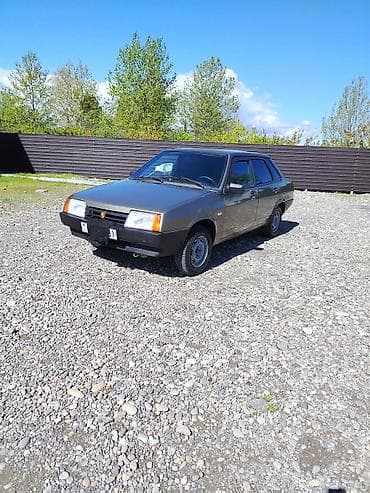 mercedes 180 c 1994: Lada 21099 sedan - Kuzov: 4 qapılı sedan, tünd bürünc rəng - — 2