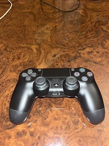 PS4 üçün original A model pult. Pult tam ideal vəziyyətdədir, bütün