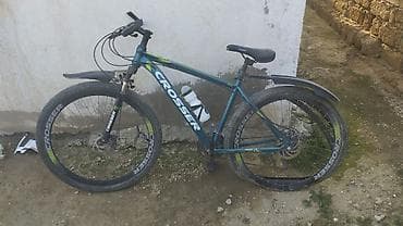 Kecen il alinin 700 manata.cutu 250 manat satiriq.birinde teker lalafo.az -da Kecen il alinin 700 manata.cutu 250 manat satiriq.birinde teker