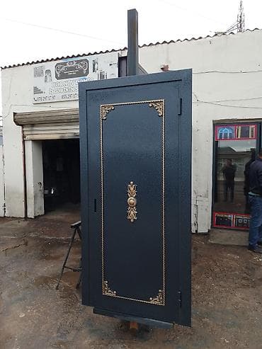 Metal qapılar – fərdi hazırlanma - Material: qalın metal/profil