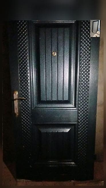 seyif qapilari: Seyif (zirehli) qapı satılır. - Material: metal/zirehli konstruksiya — 1