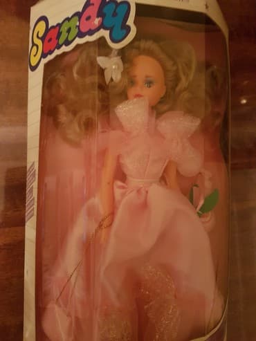 сколько стоит лабубу в азербайджане: ● K U K L A ● Təzə. Çin istehsalı. Hündürlüyü - 33 sm. Qiyməti - — 6