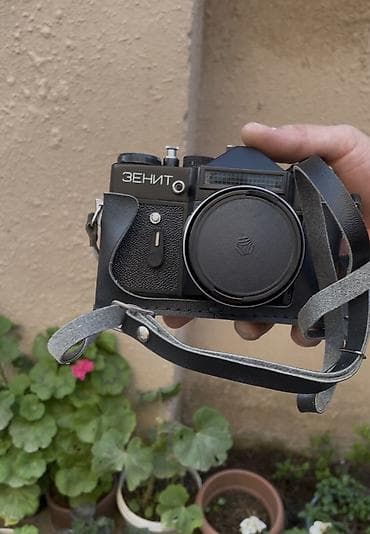 ZENİT Fotoaparat. Nostalji sevənlər üçün idealdır. 2 ədəd mövcuddur. 1