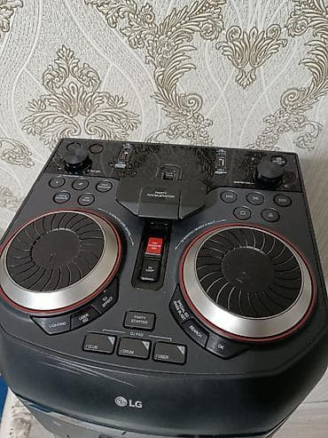 audi a8: LG XBOOM partiya akustik sistemi - Güclü 1000W RMS səs çıxışı (etiket — 1