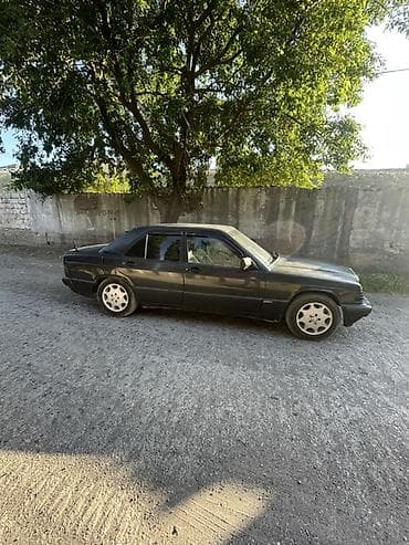 611 motor mercedes: Mercedes-Benz 190 (W201): 2 l | 1990 il Sedan — 5