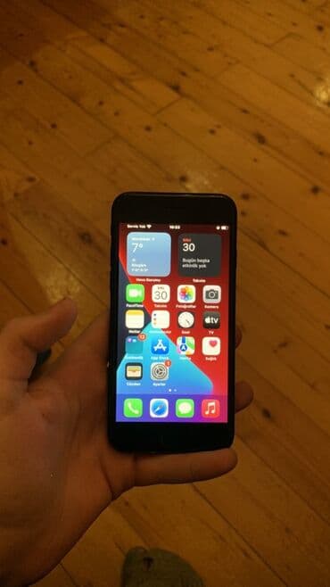 apple iphone 7: IPhone 7, Qara, Barmaq izi — 9