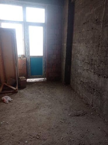 sumqayit 13 mkr: Qaraçuxur qəs., 3 otaqlı, Yeni tikili, 100 kv. m — 3