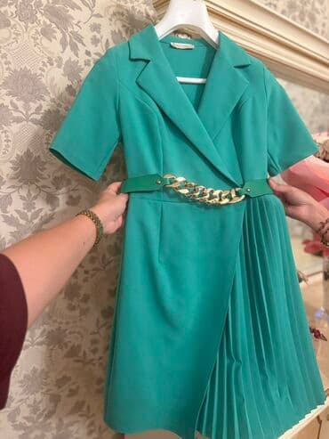 вечернее платье шифоновый: Zümrüd-yaşıl rəngdə elegant qadın donu. - Dizayn: Blazer tipli üst — 2