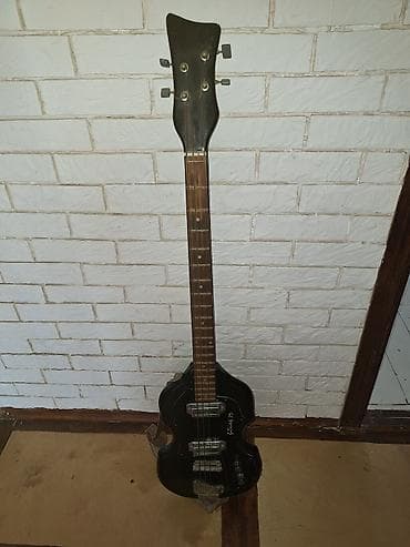 gitara: Vintage elektrik bas gitara - Korpus: yarım-beden/viol tipli, parlaq — 1