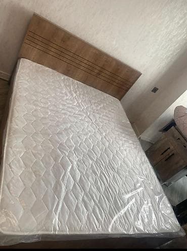sumqayit taxt: Taxt Madeyra malıdır 2 ayindır köç sebebi ile tecili 230 man — 1