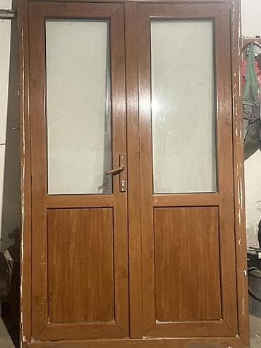 plastik qapilar: İkiyarpaq PVC giriş/ballkon qapısı - Material: ağac naxışlı PVC — 2
