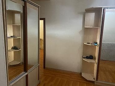 2 ci mikrorayon: Salam Oglan otaq yoldasi axtarriq evin her bir seraiti var ev metroya — 10