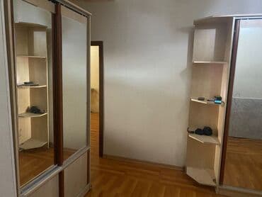 7 mikrorayon: Salam Oglan otaq yoldasi axtarilir ev mermar ecemide yerlesir evin her — 17