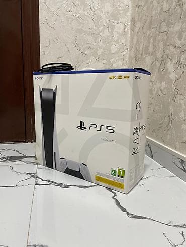 Nintendo Switch: Playstation5 3ay istifade olunub təzə kimi qiymət:830azn — 1