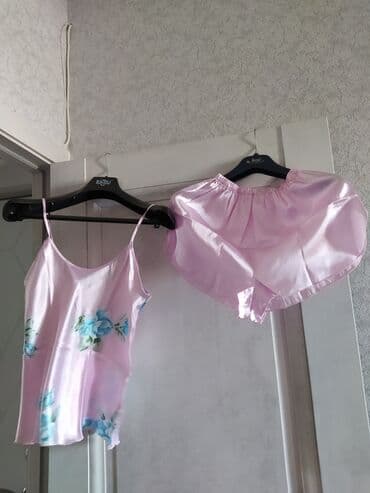 gece koynekleri: Tezedirler. Desmal naboruda, Gece geyim dəstləri de — 7