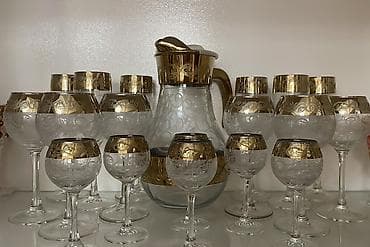 Rəng - Qızılı, Şüşə