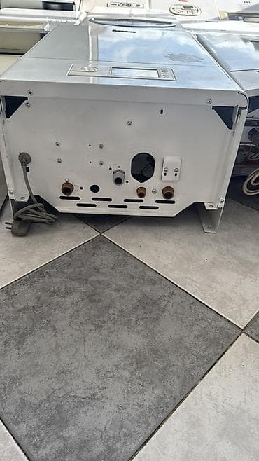 elektrikli qizdirici: Robur markalı divara quraşdırılan qaz kombisi Xüsusiyyətlər: - — 2