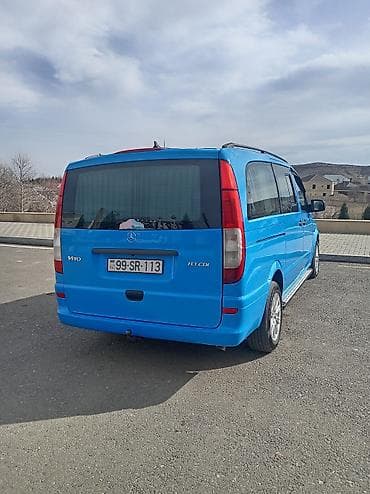mersedes sükanı: Mercedes-Benz Vito: 2.2 l | Mikroavtobus — 4