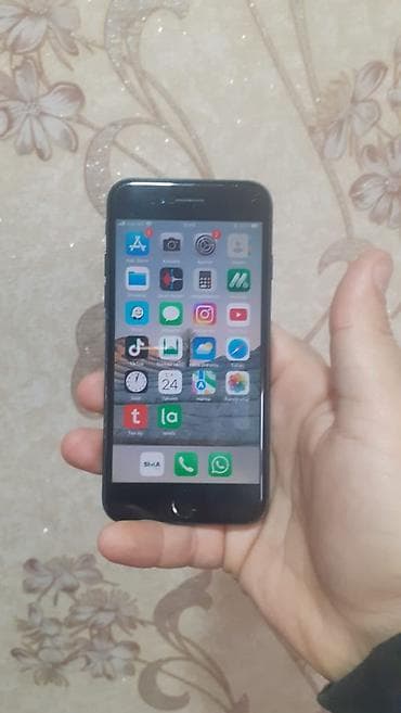 a 72 qiyməti: IPhone 7, 128 GB, Jet Black — 1