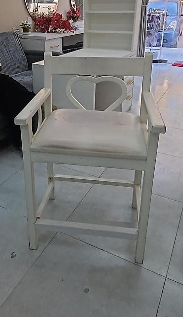 mebel aliram: Aynur 2 💃
Makup stulu 30 azn
Unvan hezi Aslanov E — 1