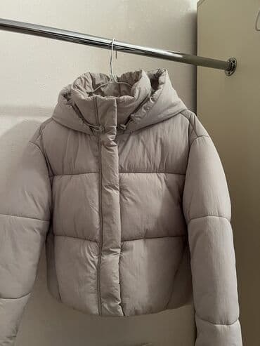 zara gödəkcə: Zara şişme kurtka. Ekru reng s razmer (m razmere de olur) Su ve — 9