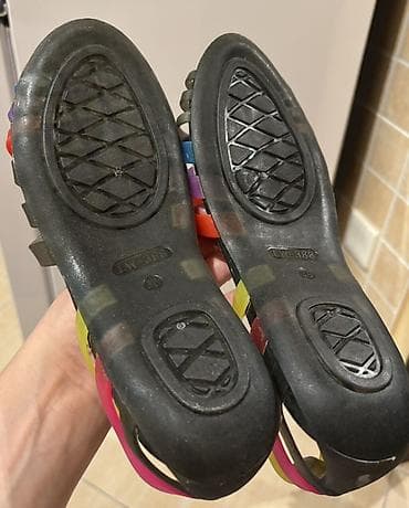 Rəngarəng qadın sandaletləri, yeni - Model: rezin/jelly tipli sandal — 2