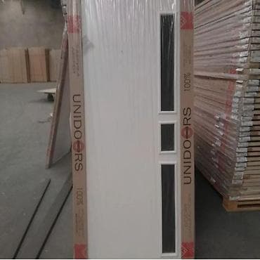 UNIDOORS interyer qapıları – şüşəli modern dizayn - Model: şaquli