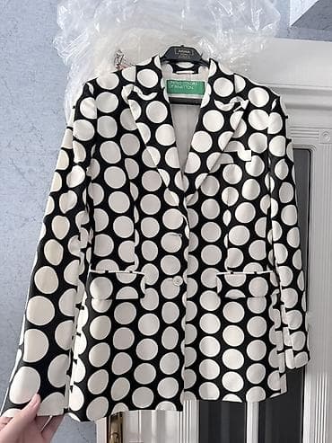 ağ pencek: United Colors of Benetton qadın blezeri - Model: klassik qatlana — 1