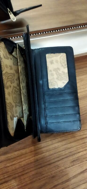 xacmaz qizil instagram: Klaçlar,ağ qara dəridiRusiyadan alınıb 25manat,qırmızı 18manat — 4