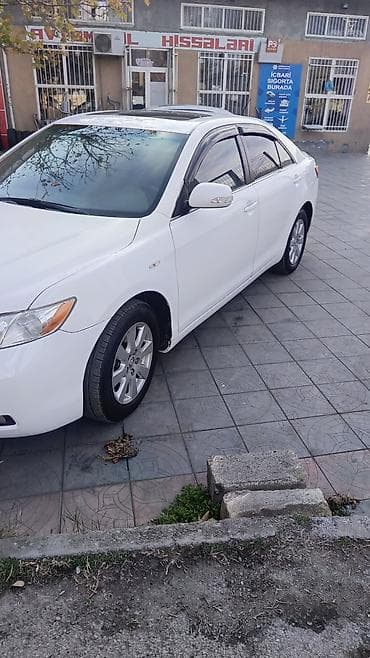 vito satışı: Toyota Camry V6 sedan – ağ rəng. - Kuzov: 4 qapılı, ağ rəng, orijinal — 2