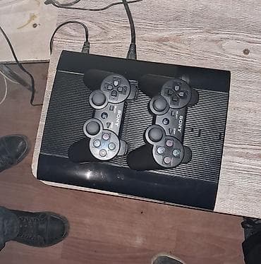 Digər oyun və konsollar: Şəmkirdədi! 2 ədəd ps3 2 ədəd tilvizor hərsin 2 ədəd pultu var icində — 3