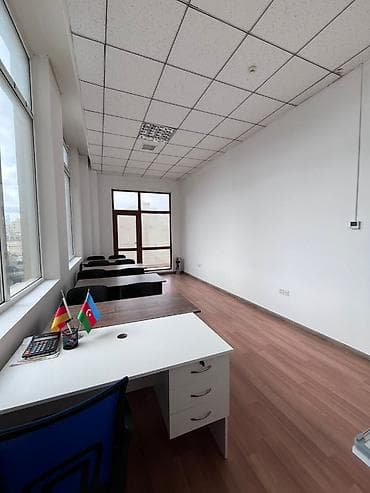 Daşınmaz əmlak: 28 May metrosunun yaxınlığı, AF biznes mərkəzinin 5-ci mərtəbəsində — 1