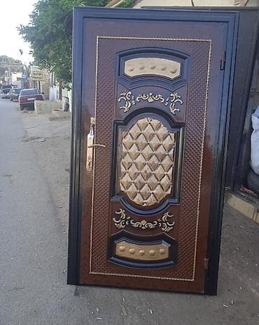 qapi qiymetleri 2022: Yeni Giriş qapısı Zamok ilə, Ödənişli quraşdırma, Ödənişli çatdırılma — 2