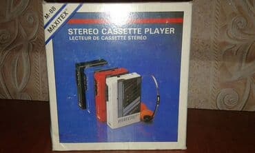 cd disk: 1980-ci illərin əla vəziyyətdə kasetli audio pleyer satılır. 4 ədəd — 2