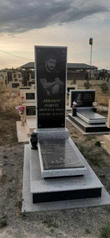 сборка канцтоваров на дому: Hər növ qəbir daşlarının sifarişi və guraştirmasi qəbul olunur — 10