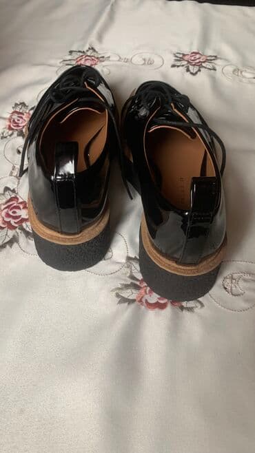 женские толстовки на молниями: Туфли, Zara, Размер: 36.5, цвет - Черный, Б/у — 4