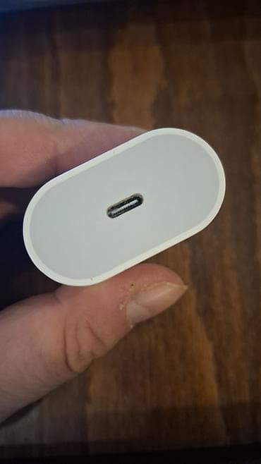 iphone 16 bakı: Adapter Apple, 20 Vt — 2