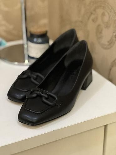 Çəkmələr: Ayaqqabi 38 olcu Hec geyinilmeyib Turkiyeden alinib razmer boyuk — 2