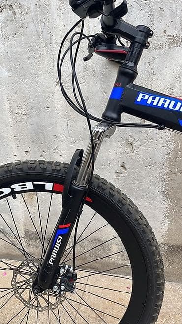 giant velosipedi: Paruisi dağ velosipedi - Təkərlər: şinlər, 26" ölçü (vizual olaraq) — 4