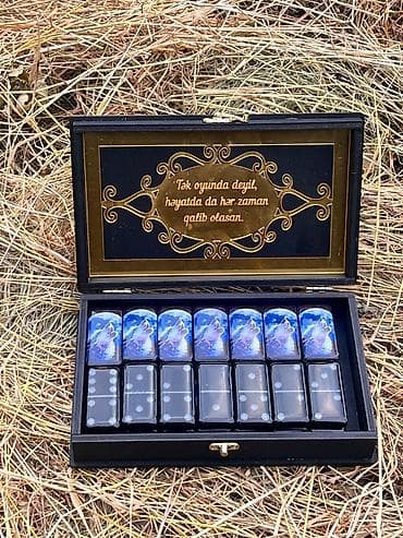 Ev saatları: Zərif dizaynlı 0 dan epoksiden hazirlanmis el işi domino dəsti – taxta — 1