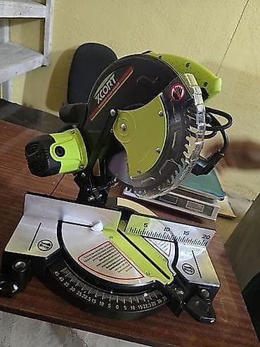 künc kesen: Künc kəsən uqlarez.Bir neçə dəfə istifadə edilib.İşim bağlandığı üçün — 1