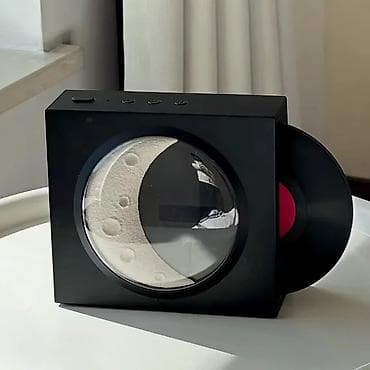 pc oyun diskleri: Məhsul: Ay fazalı futuristik CD/DVD pleyer və saatlı LED masa lampası — 1