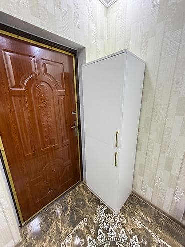 ikinci əl şkaf: Dolab hundurluk 180, en 50, yenidi ici polkalidi ayaqqab dolabi kimi — 1