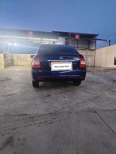 dizel opel astra: LADA Priora liftback, tünd mavi rəng. - Kuzov: 5 qapılı liftback — 2