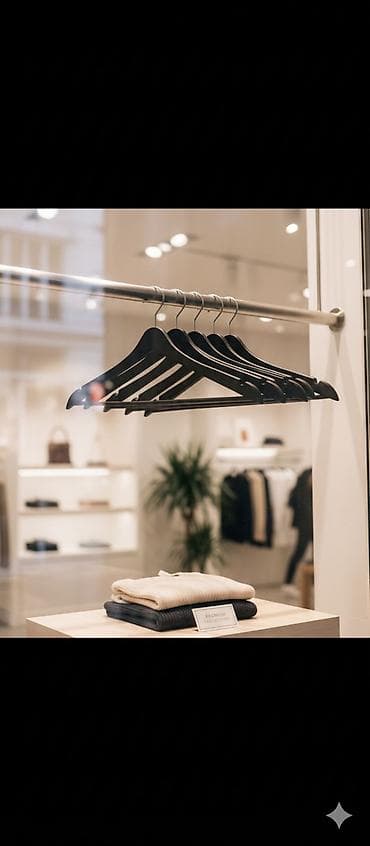 4 ədəd Paltar veşilkası.Təzədir.Çox keyfiyyətlidir.4 ədəd = — 1