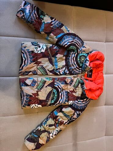 almaniyada saat neçədir: Куртка М размер плотно облегает фигуру удобная / Kurtka razmer : M — 1