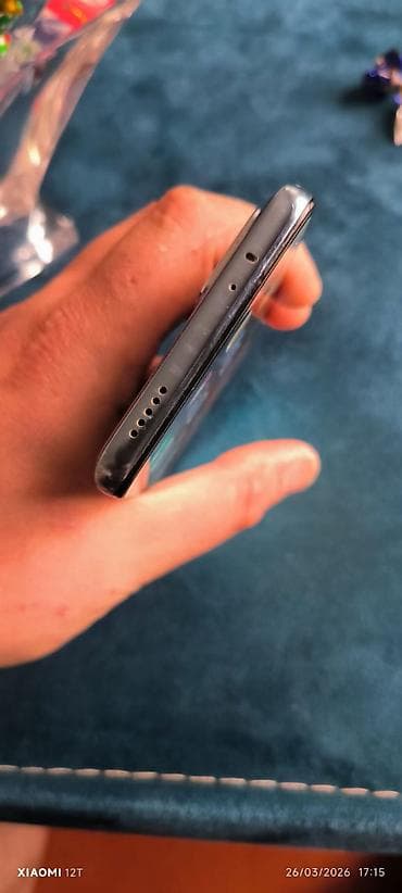 kreditle telefonlar: Xiaomi 12T, цвет - Голубой, 
 Битый — 6