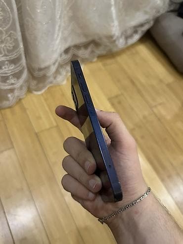IPhone 12, Qara, Face ID — 5