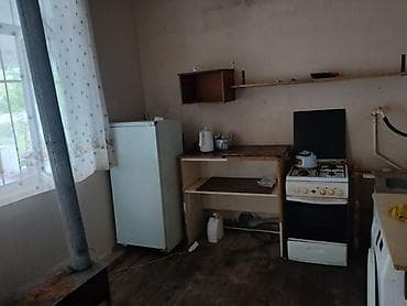 Ev Üç Təpə Kənd dədir oba Markete bərbərə bələdiyəyəy yaxın